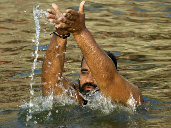 माता को तर्पण देने का मंत्र माता को तर्पण देने का मंत्र