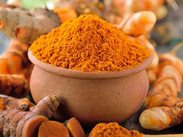 हल्दी लिप स्क्रब हल्दी लिप स्क्रब