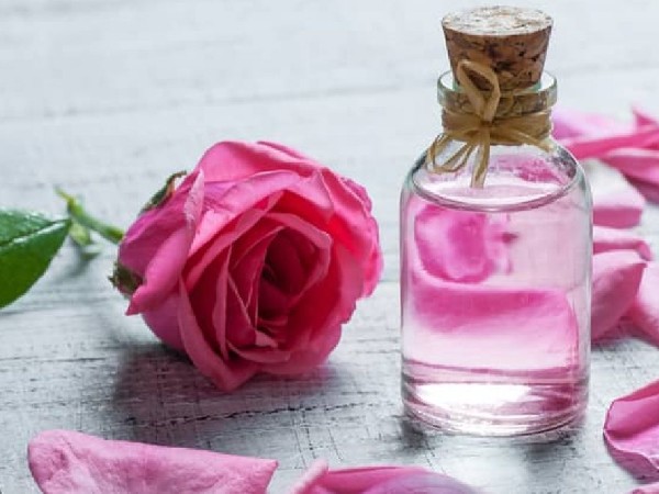 गुलाब जल फेस मास्क गुलाब जल फेस मास्क