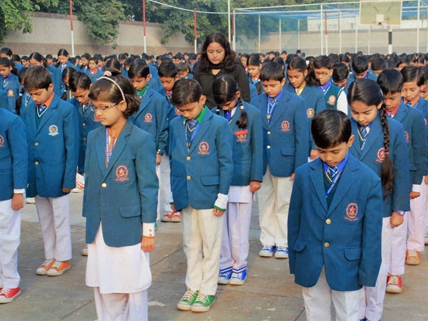 डेट का रखें ध्यान डेट का रखें ध्यान