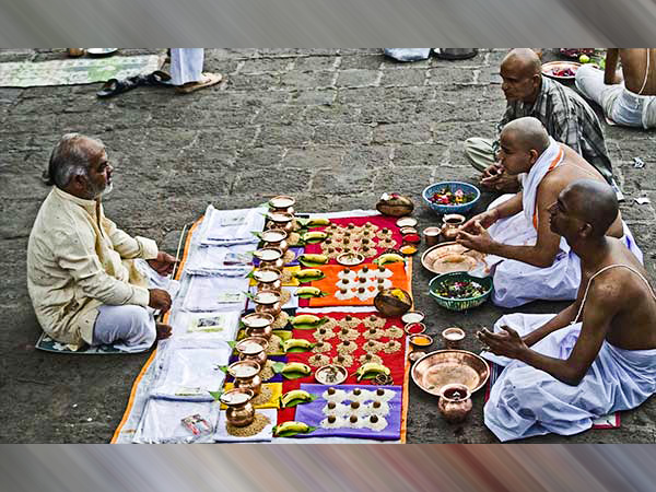 श्राद्ध और तर्पण के नियम श्राद्ध और तर्पण के नियम