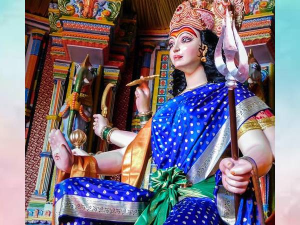 दूसरा दिन- मां ब्रह्मचारिणी की पूजा विधि दूसरा दिन- मां ब्रह्मचारिणी की पूजा विधि