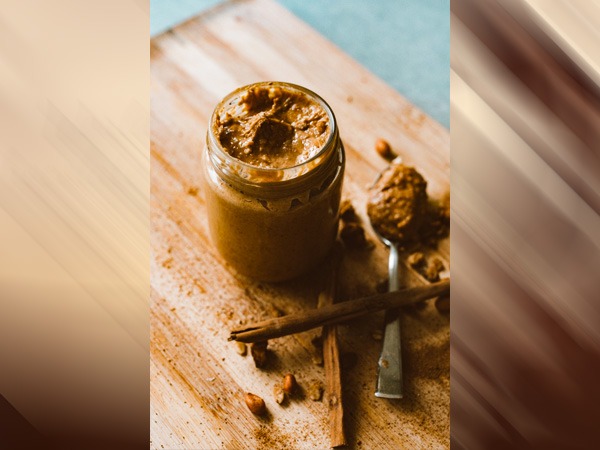 शे बटर (SHEA BUTTER) शे बटर (SHEA BUTTER)