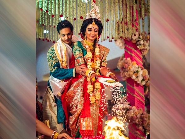 माला बादल समारोह माला बादल समारोह