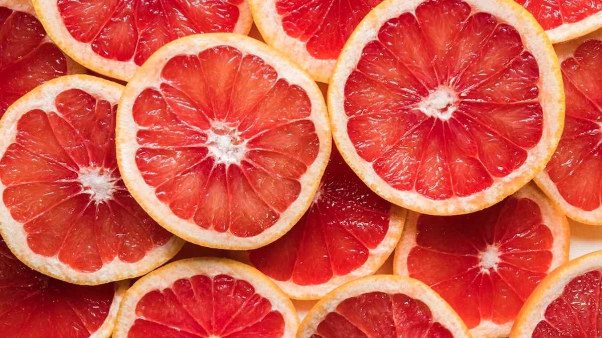 ब्लड प्रेशर से डायबिटीज तक कई बीमारियों में असरदार है पोमेलो