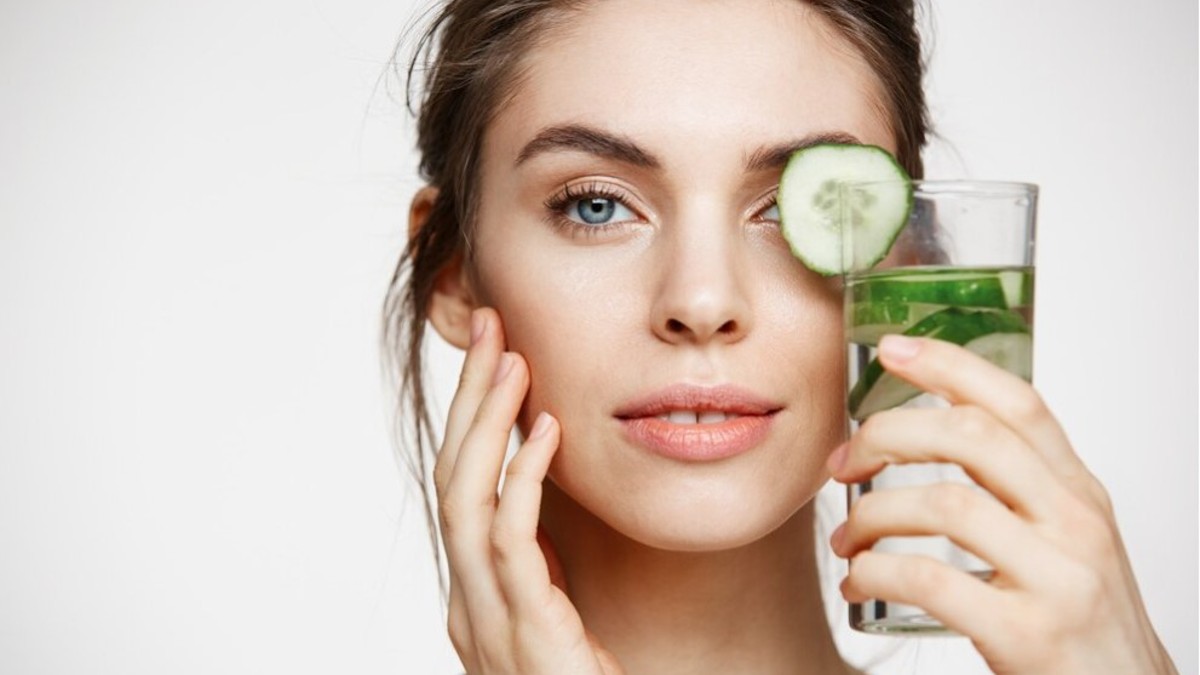 गर्मी में हाइड्रेट स्किन के लिए लगाएं खीरा टोनर, मिलेंगे ये बेहतरीन