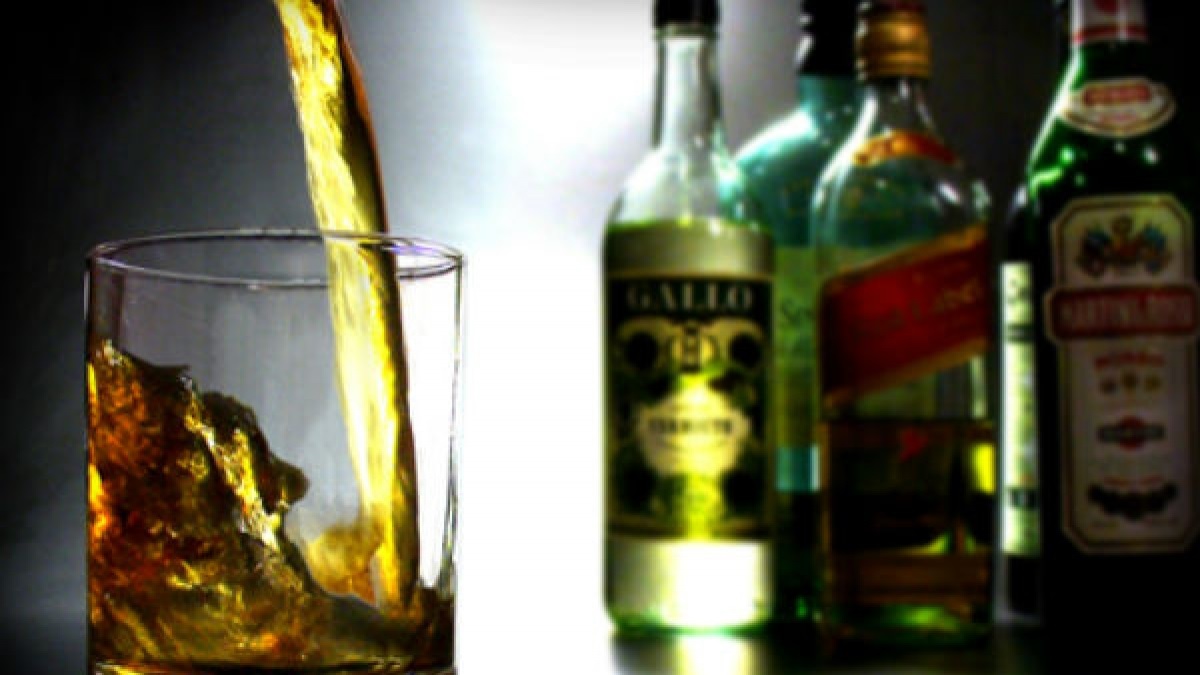 मेयो क्लिनिक की रिपोर्ट ने लगाई मुहर, थोड़ीथोड़ी पिया करो... Liquor
