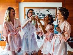 Breakup Party When Your Heart Is Broken In Love Then Do A Breakup Party Breakup Party When Your Heart Is Broken In Love Then Do A Breakup Party
